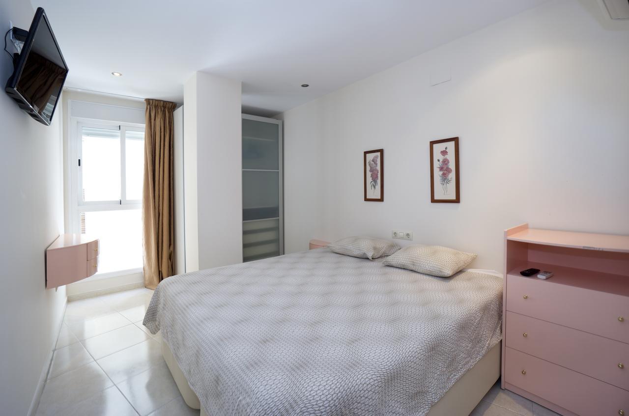 Plaza De Las Flores Apartment มาลากา ภายนอก รูปภาพ