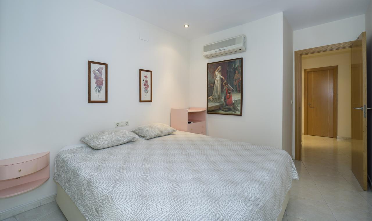 Plaza De Las Flores Apartment มาลากา ภายนอก รูปภาพ